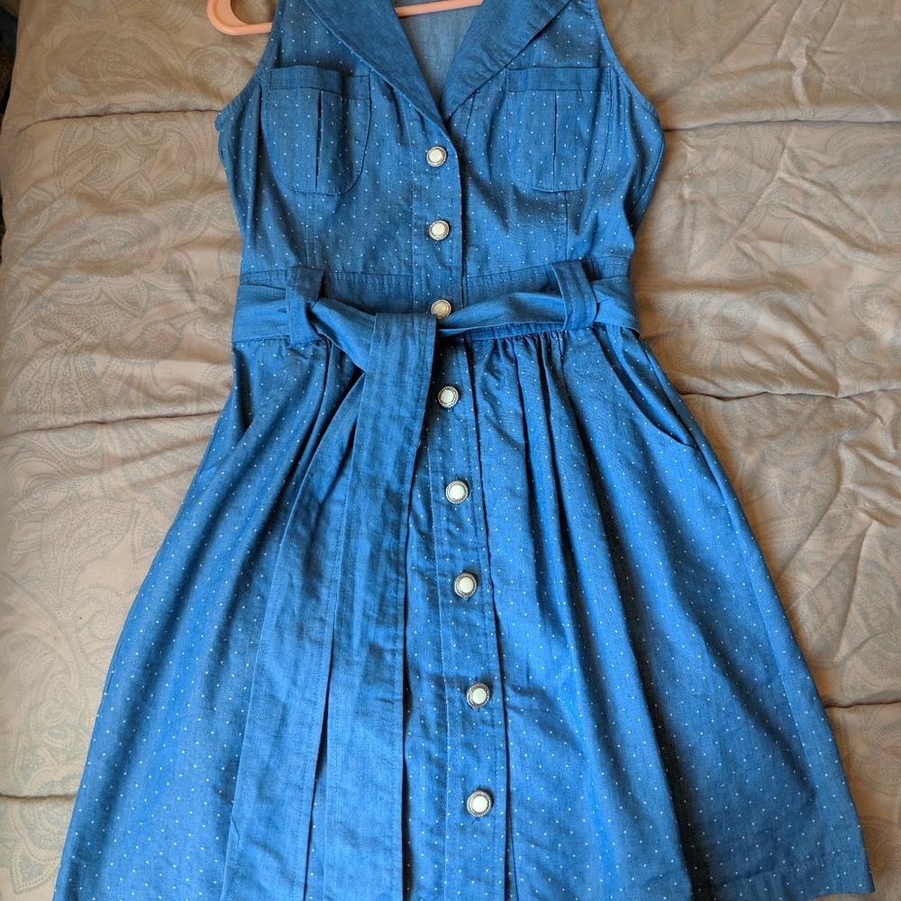 Polka dot denim dress with buttons and pockets